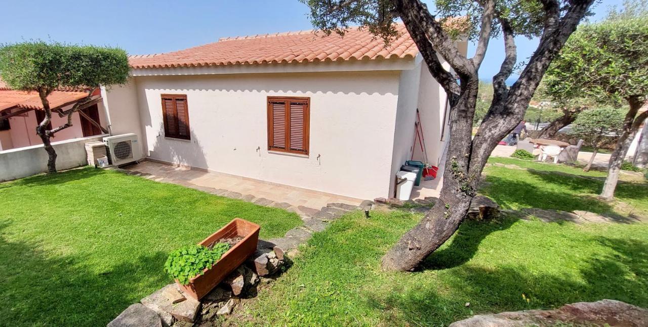 Iss Travel, Sea View Apartment Il Corbezzolo - Ground Floor With Air-Condition 圣特奥多罗 外观 照片